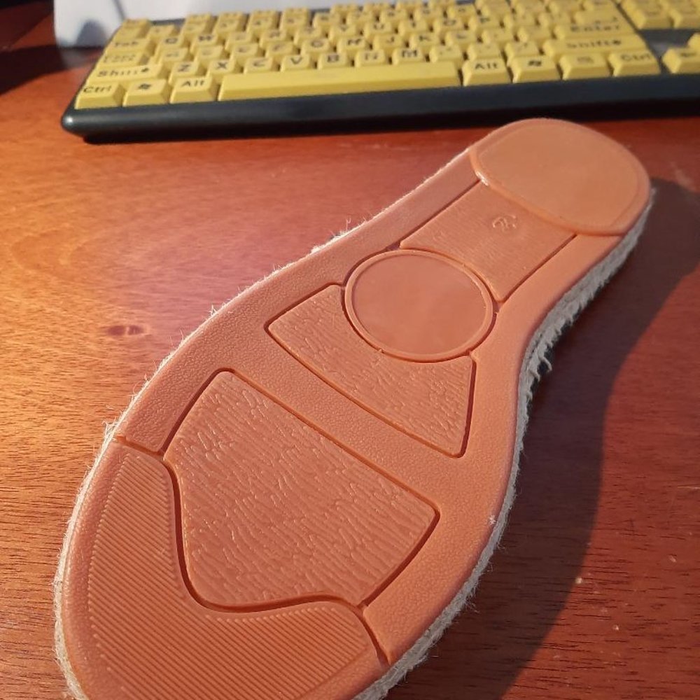 Mintzice Solid Comfortable Slip On Canvas Espadri… - image 5